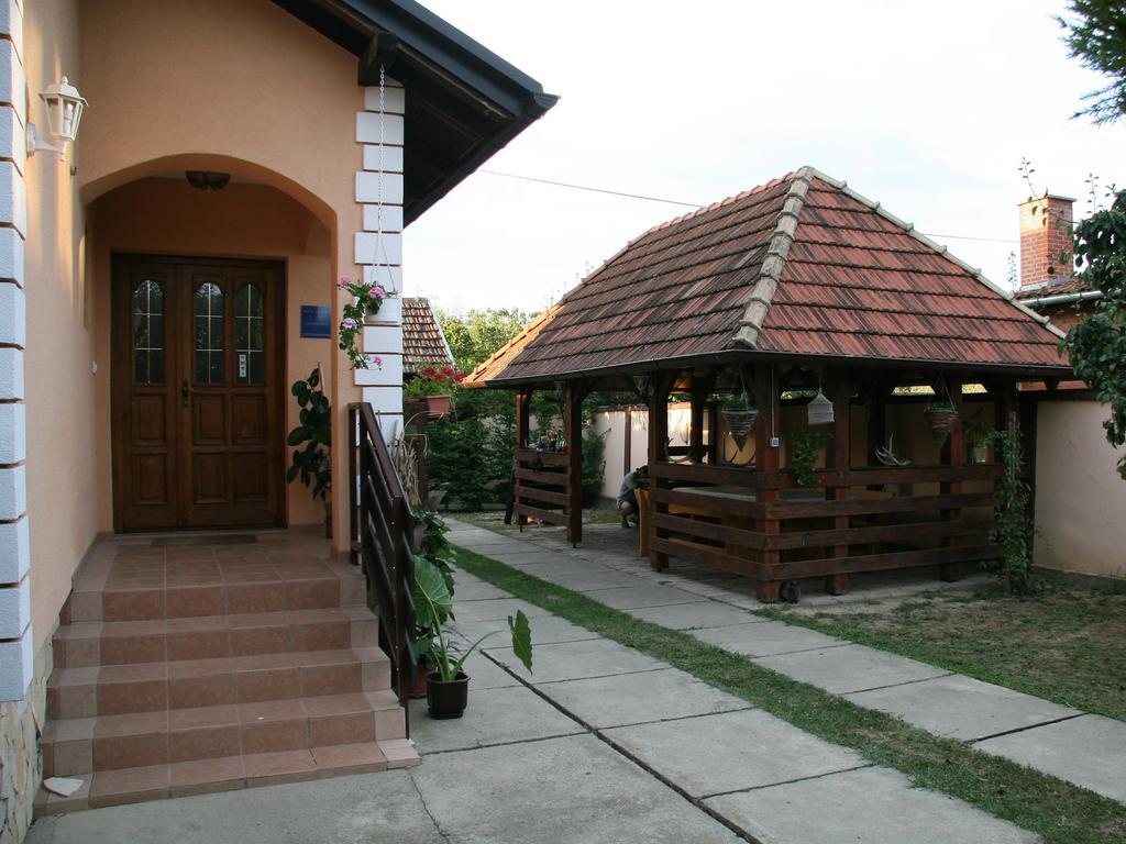Apartments Vrata Baranje Bilje Exterior photo
