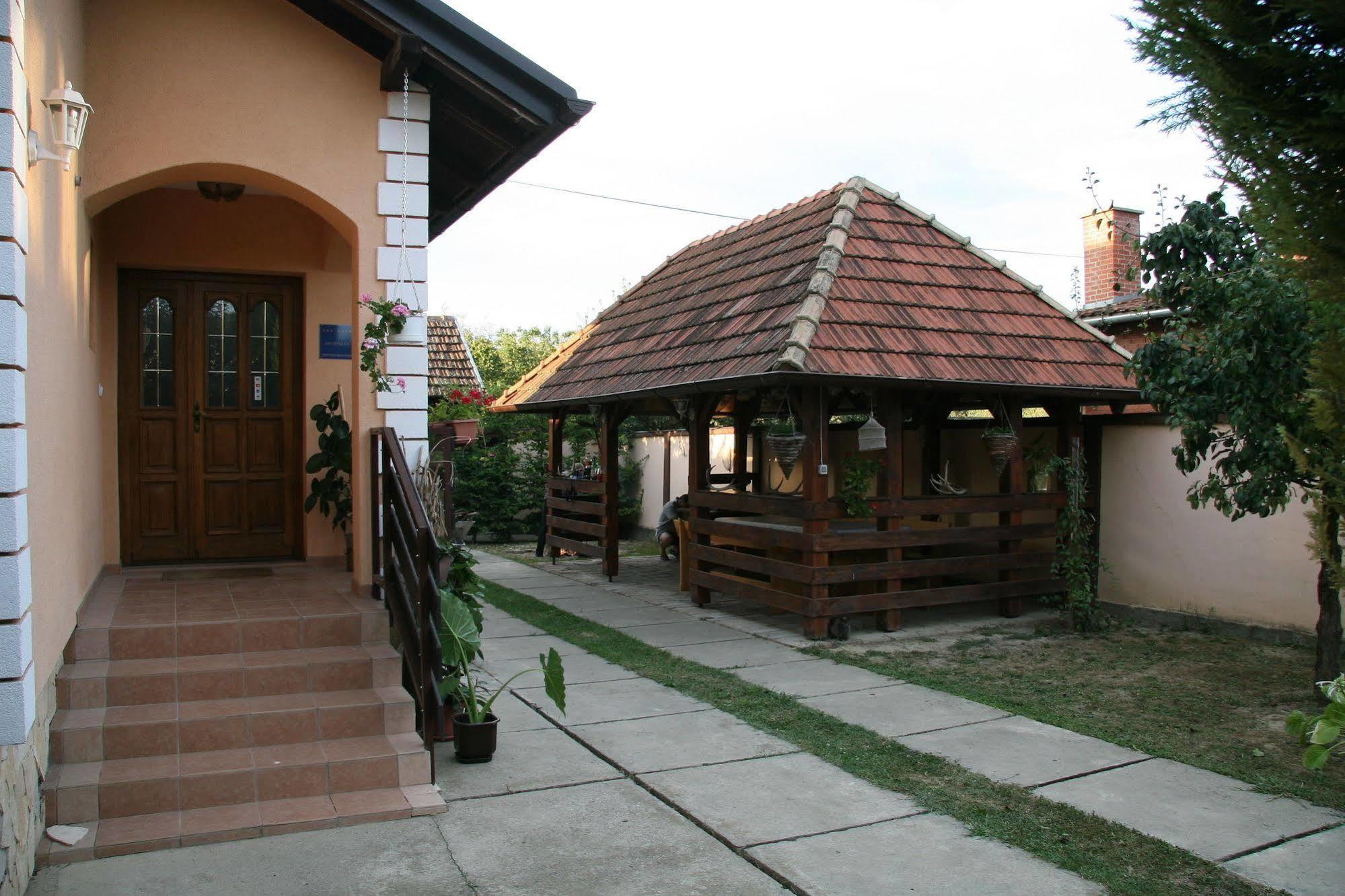 Apartments Vrata Baranje Bilje Exterior photo